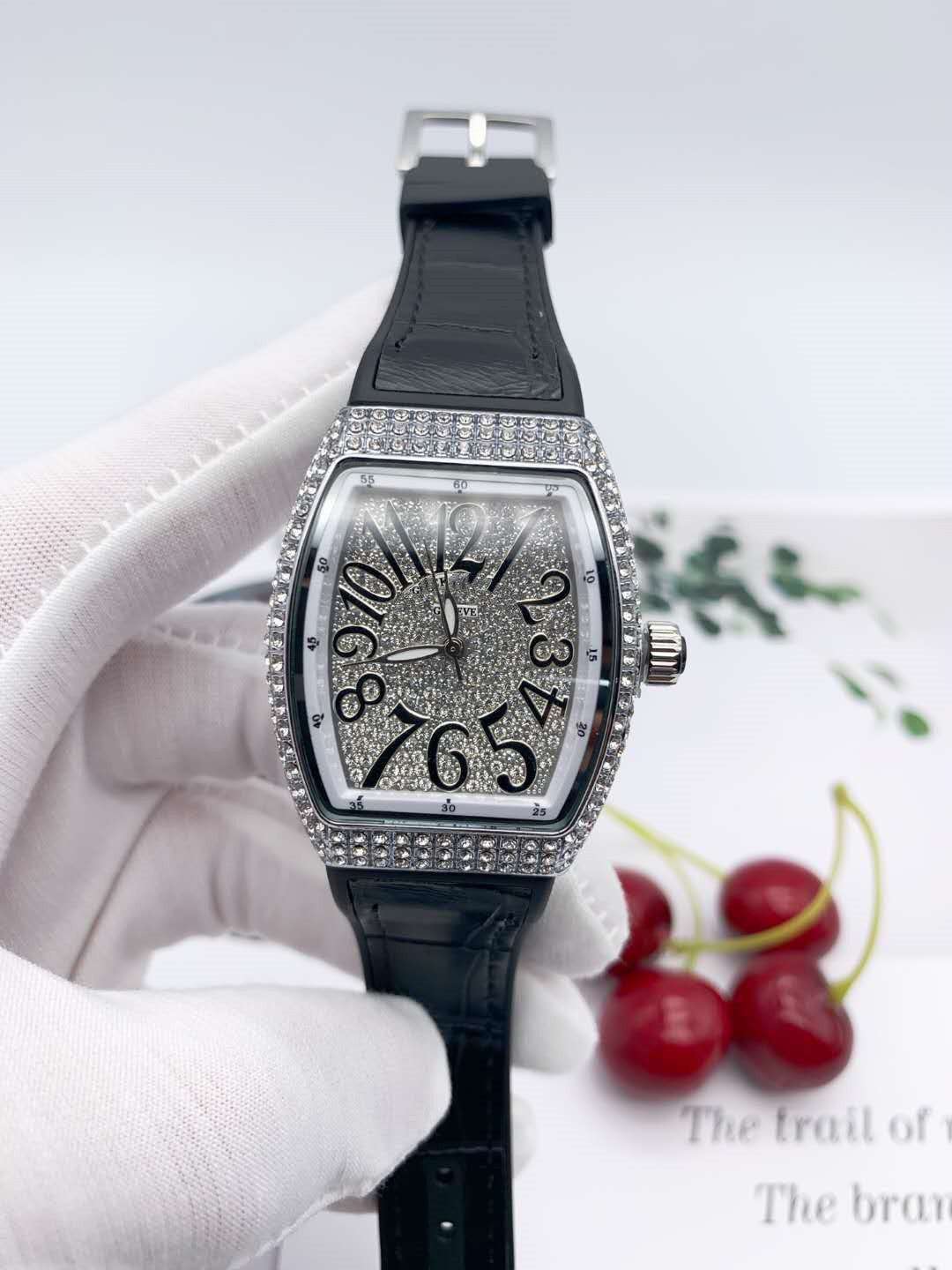 Full diamond belt leisure quartz watch