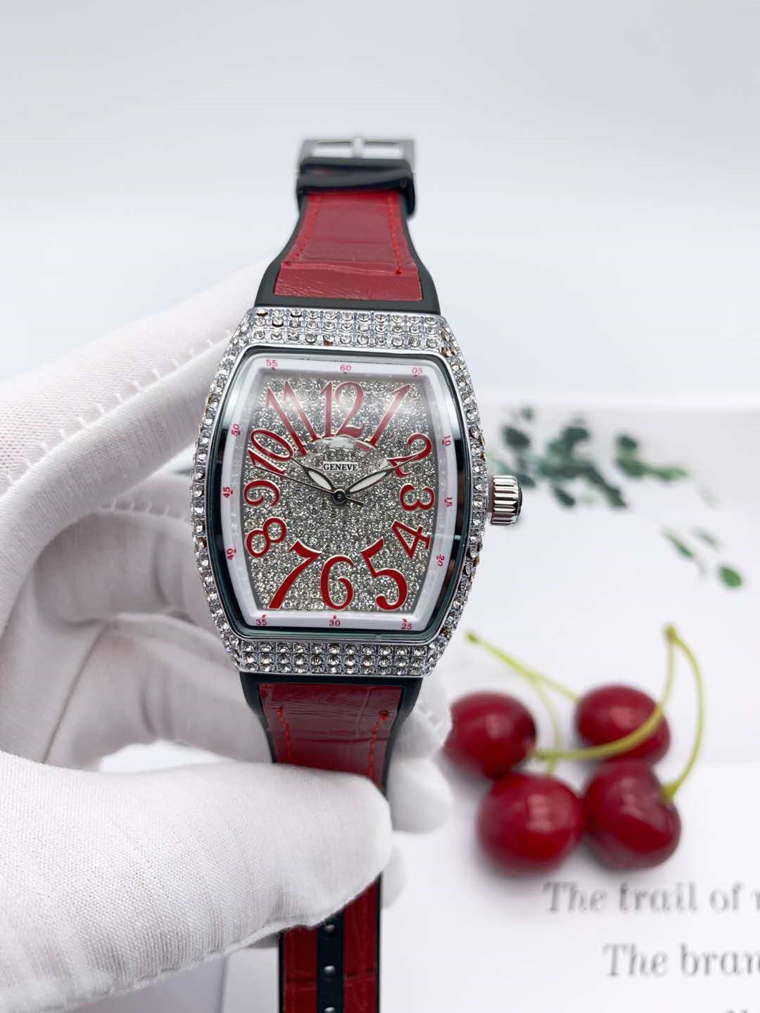 Full diamond belt leisure quartz watch