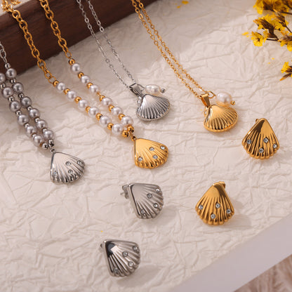 French Vintage Shell Jeweled Pendant Design Sense